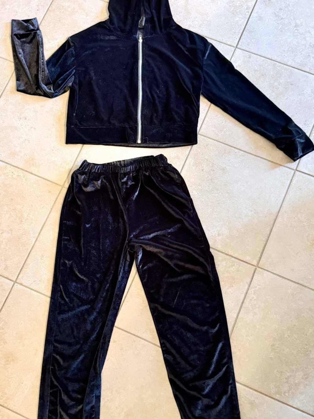 Juicy Couture Black Velour Rhinestone Logo Track Pants & Hoodie Set - Picture 2 of 7